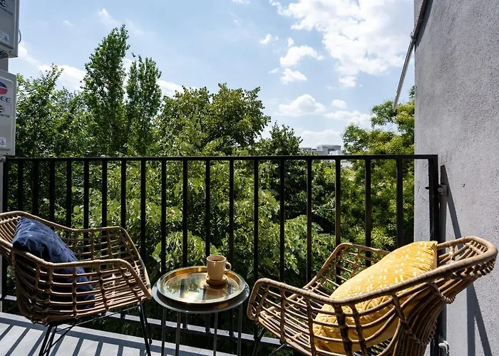 Bright 2br Flat - Location - Views Apartment Bucharest