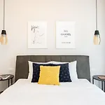 Apartment Bright 2br Flat - Location - Views *