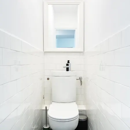 アパート Bright 2br Flat - Location - Views ブカレスト