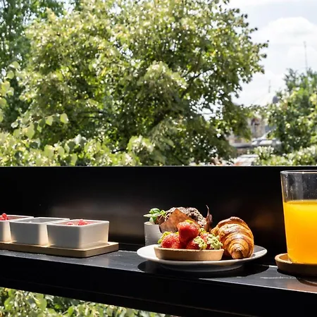 Apartment Bright 2br Flat - Location - Views Bucharest