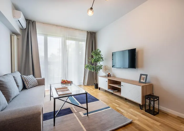 Bright 2br Flat - Location - Views Бухарест