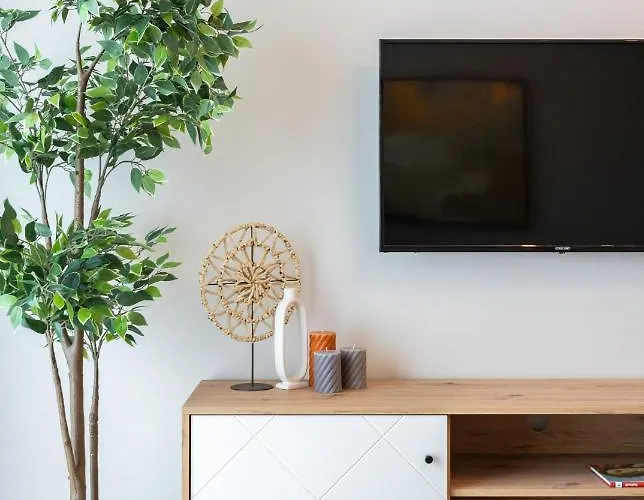 Bright 2br Flat - Location - Views * Бухарест