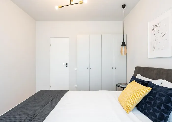 Bright 2br Flat - Location - Views * Bukarest