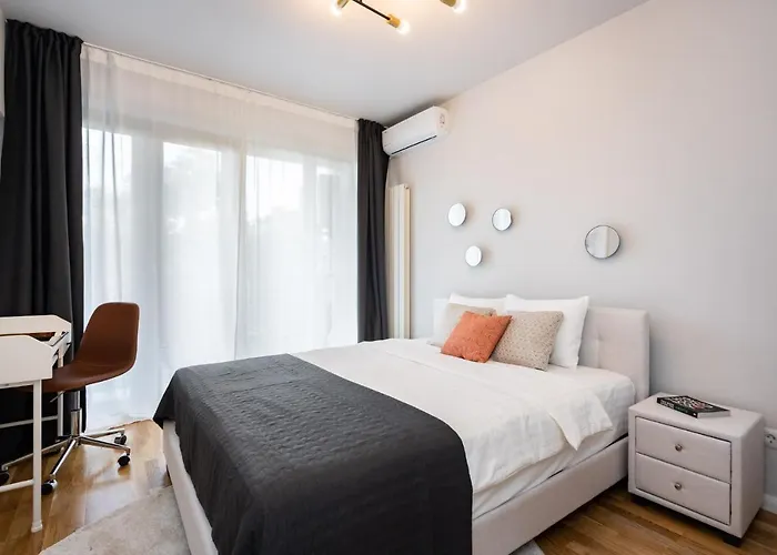 아파트 Bright 2br Flat - Location - Views 부쿠레슈티